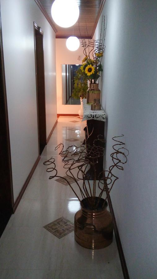 Acomodação com café da manhã  Suites Vila Nova Suica Campos do Jordão